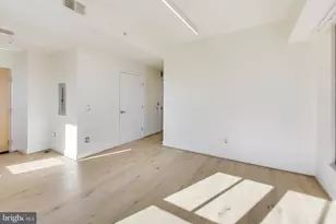 910 M St NW, Washington, DC 20001 - Photo 18