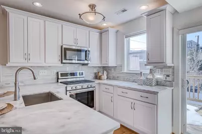 237 16th Street SE, Washington, DC 20003 - Photo 12