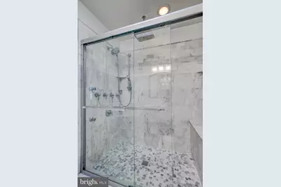 237 16th Street SE, Washington, DC 20003 - Photo 26