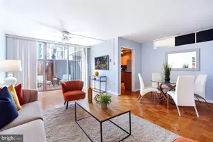 3001 Veazey Terrace NW, Washington, DC 20008 - Photo 2