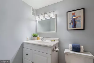 3001 Veazey Terrace NW #528, Washington, DC 20008 - Photo 8