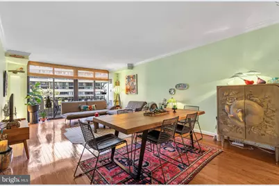 700 New Hampshire Avenue NW #712, Washington, DC 20037 - Photo 1