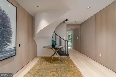 1683 34th Street NW, Washington, DC 20007 - Photo 4