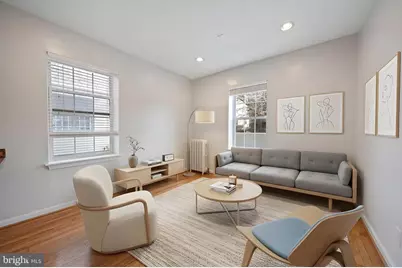 1711 35th Street NW #1, Washington, DC 20007 - Photo 2