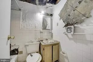 1669 Columbia Rd NW, Washington, DC 20009 - Photo 22