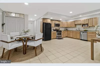 5406 Connecticut Avenue NW #105, Washington, DC 20015 - Photo 4