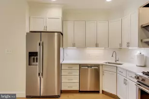 1129 Columbia Rd NW, Washington, DC 20009 - Photo 2