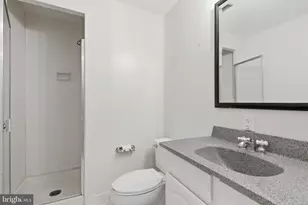 2127 California St NW, Washington, DC 20008 - Photo 12