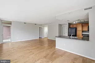 350 G St SW, Washington, DC 20024 - Photo 4