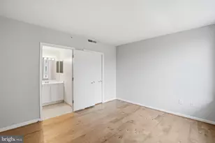 350 G St SW, Washington, DC 20024 - Photo 10