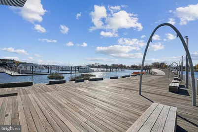 350 G Street SW #N302, Washington, DC 20024 - Photo 32