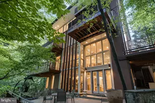 2807 Chesterfield Pl NW, Washington, DC 20008 - Photo 4