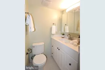 1245 13th Street NW #902, Washington, DC 20005 - Photo 28