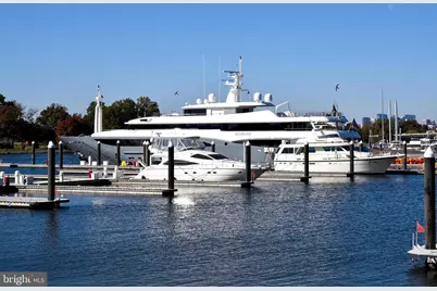 73 G Street SW #103, Washington, DC 20024 - Photo 72