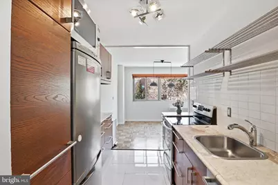 4600 Connecticut Avenue NW #423, Washington, DC 20008 - Photo 12