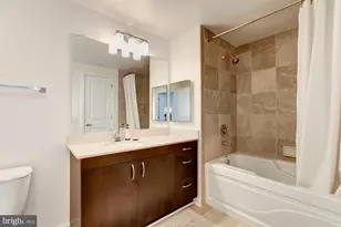 475 K Street NW, Washington, DC 20001 - Photo 16