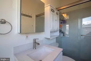 636 Columbia Rd NW, Washington, DC 20001 - Photo 24