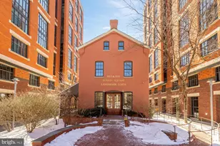 215 I St NE, Washington, DC 20002 - Photo 2