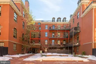 215 I St NE, Washington, DC 20002 - Photo 2