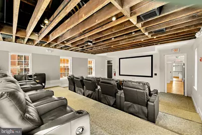 215 I Street NE #311, Washington, DC 20002 - Photo 32