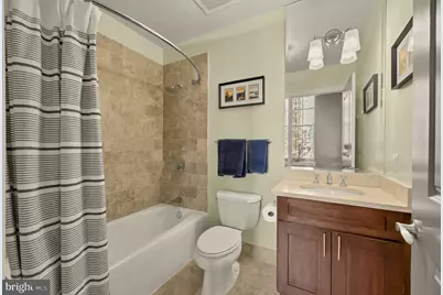 215 I Street NE #311, Washington, DC 20002 - Photo 22
