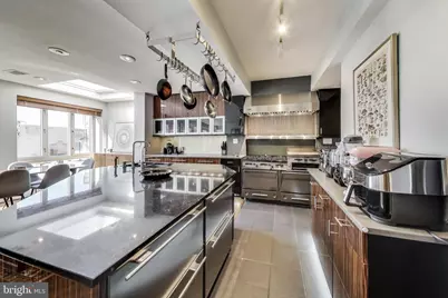 2370 Champlain Street NW #34, Washington, DC 20009 - Photo 4