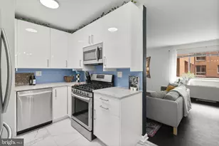 3900 Tunlaw Rd NW, Washington, DC 20007 - Photo 16