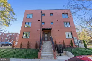 2019 M St NE, Washington, DC 20002 - Photo 32