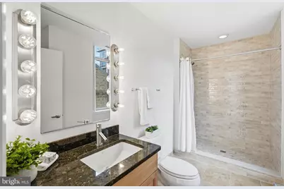 811 4th Street NW #404, Washington, DC 20001 - Photo 10