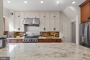 2828 27th St NW, Washington, DC 20008 - Photo 14