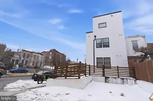 1001 Kenyon St NW, Washington, DC 20010 - Photo 8