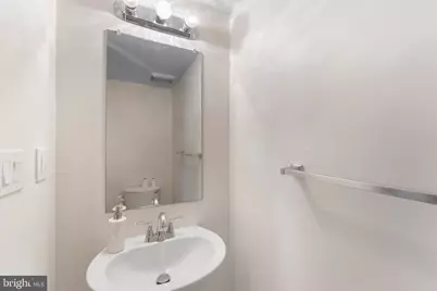 1527 K Street SE, Washington, DC 20003 - Photo 10