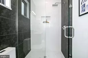 1015 O St NW, Washington, DC 20001 - Photo 30