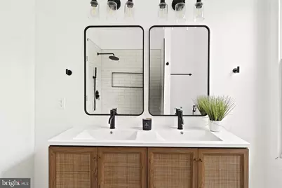 2321 High Street SE, Washington, DC 20020 - Photo 20