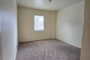 911 Bellevue St SE, Washington, DC 20032 - Photo 8