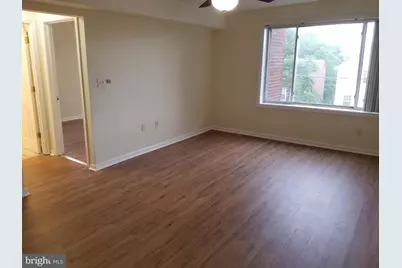 3865 Halley Terrace SE #304, Washington, DC 20032 - Photo 2