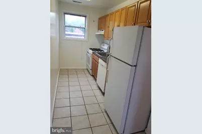 3865 Halley Terrace SE #304, Washington, DC 20032 - Photo 4