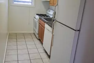 3865 Halley Terrace SE, Washington, DC 20032 - Photo 4