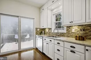 1770 Hobart St NW, Washington, DC 20009 - Photo 10