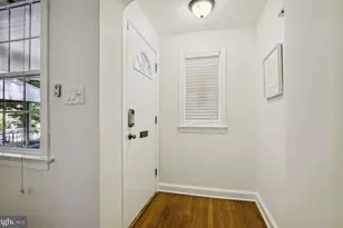 1770 Hobart St NW, Washington, DC 20009 - Photo 4