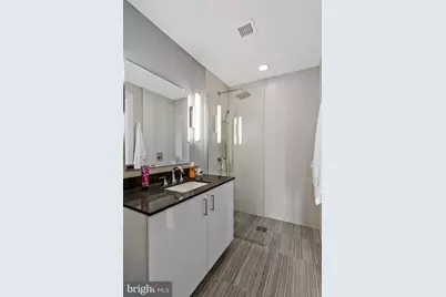 88 V Street SW #801, Washington, DC 20024 - Photo 32