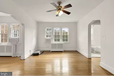 222 Farragut Street NW #204, Washington, DC 20011 - Photo 4