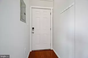 1125 12th St NW, Washington, DC 20005 - Photo 2