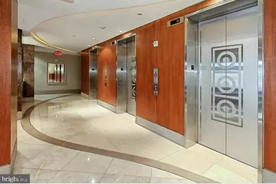 811 4th Street NW #1215, Washington, DC 20001 - Photo 8