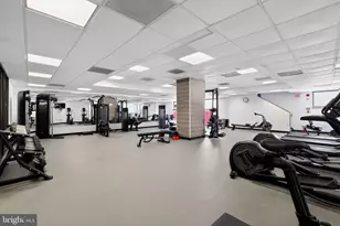 2111 Wisconsin Ave NW, Washington, DC 20007 - Photo 14