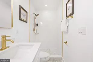 7047 Wyndale St NW, Washington, DC 20015 - Photo 24