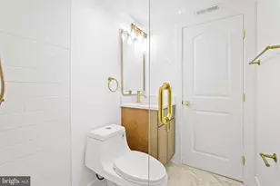 7047 Wyndale St NW, Washington, DC 20015 - Photo 32