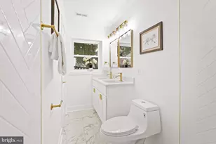 7047 Wyndale St NW, Washington, DC 20015 - Photo 20