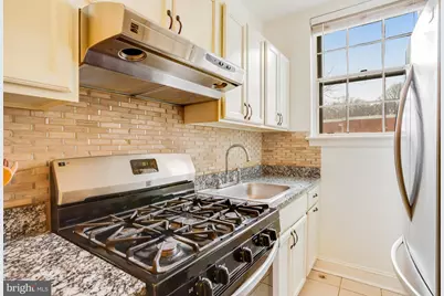 1446 Tuckerman Street NW #307, Washington, DC 20011 - Photo 4