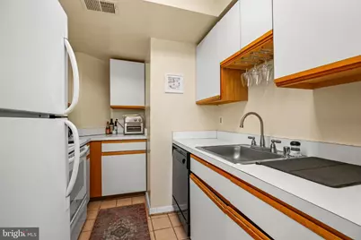 1920 S Street NW #404, Washington, DC 20009 - Photo 10